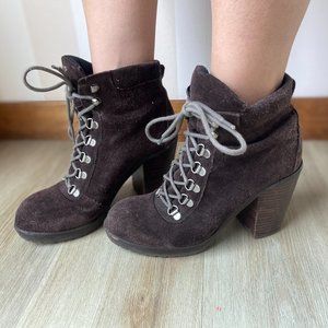 {Dolce Vita} Suede Chocolate Brown Timber High Heeled Lace Up Lug Booties  Sz 7